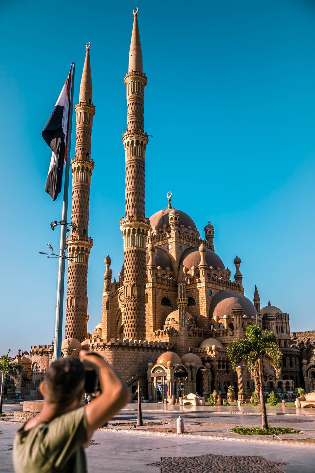 Egypt is building the largest ferris wheel in Africa with views of the pyramids