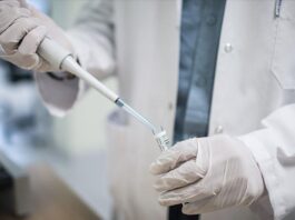 Індонезія запускає тестування COVID-19 на слину
