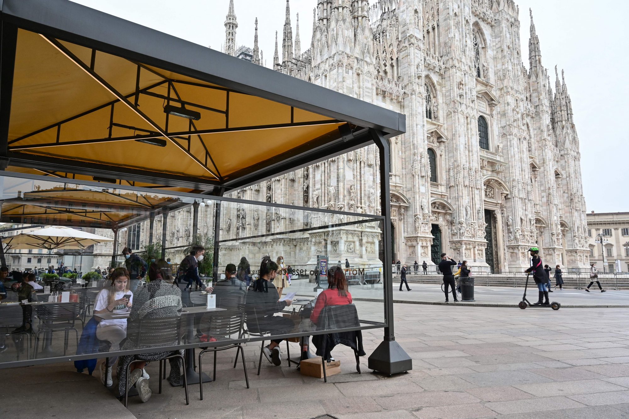 Italy lifts restrictions on isolation