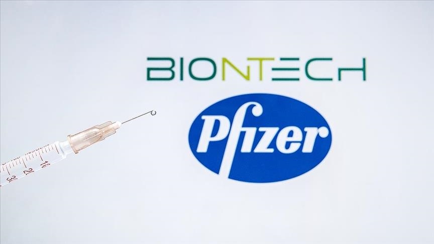 Pfizer і BioNTech заявляють, що вакцина захищає на 6 місяців