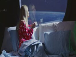 Станция «Вояджер» открывает первый космический отель в мире