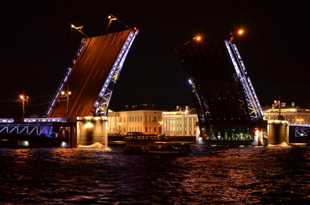 Розвідні мости Санкт-Петербурга
