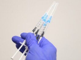ВООЗ: Змішування різних вакцин - «небезпечна тенденція»