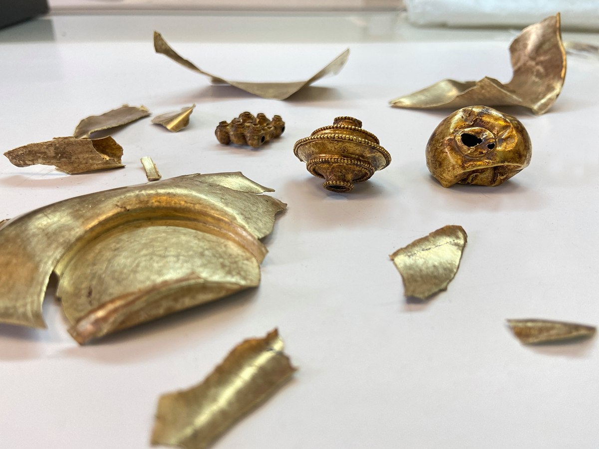 Tombs with Bronze Age gold have been found in eastern Georgia