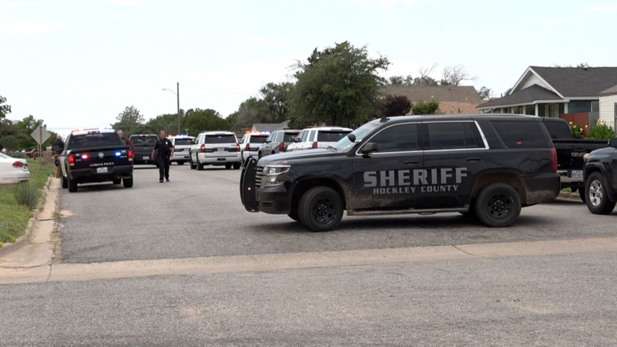 В Техасе мужчина застрелил четырех полицейских, один погиб