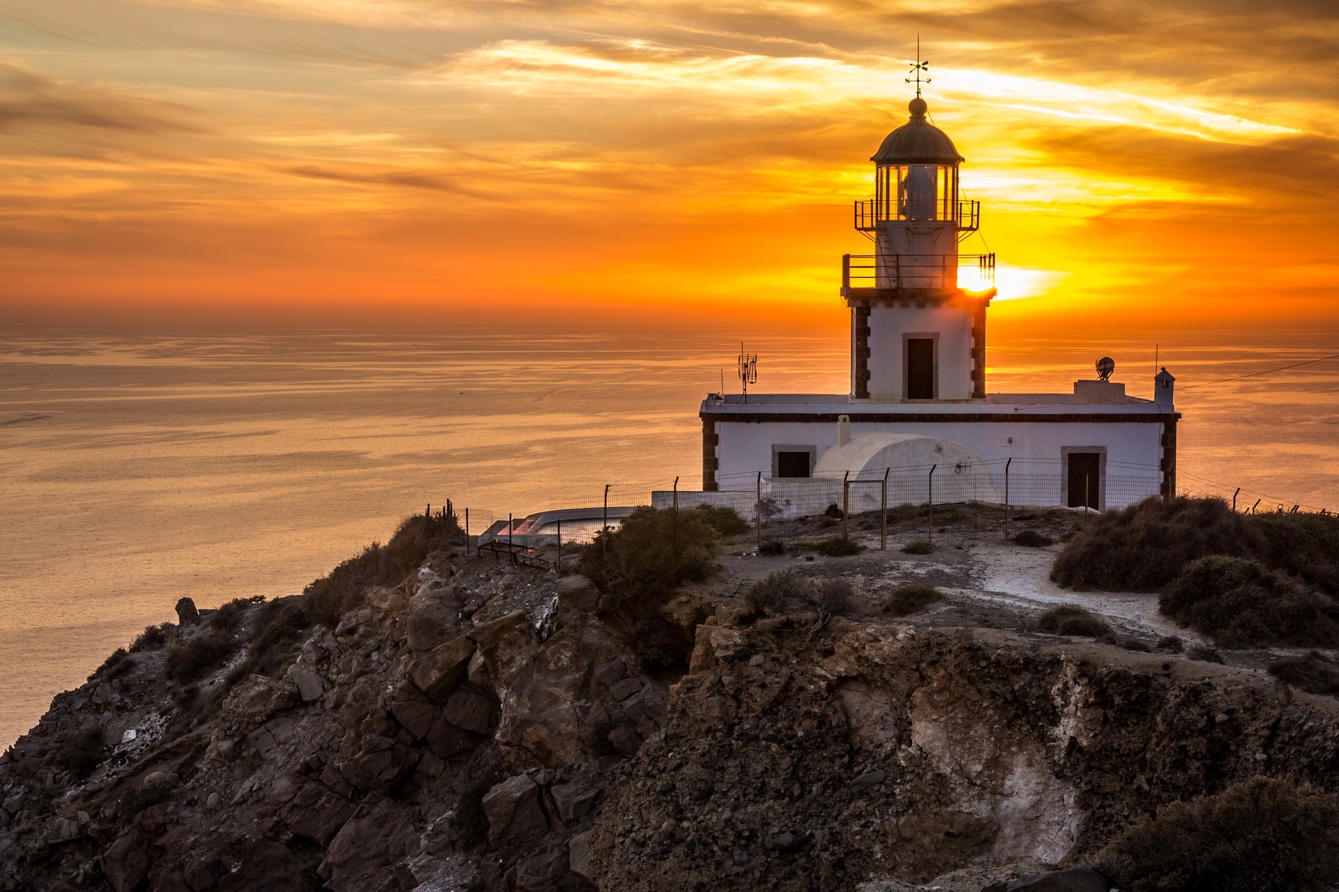Перший раз на Санторіні: головні поради для вашої першої поїздки на грецький острів