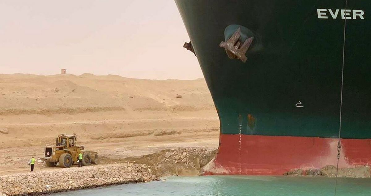 EVER GIVEN успішно пройшли через Суецький канал на зворотному шляху (ВІДЕО)