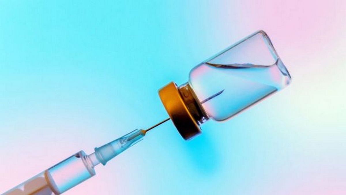 Украина получила от Дании 500 тысяч доз вакцин COVID-19