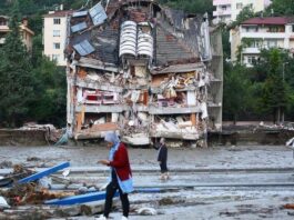 Число жертв повеней в чорноморському регіоні Туреччини досягло 44
