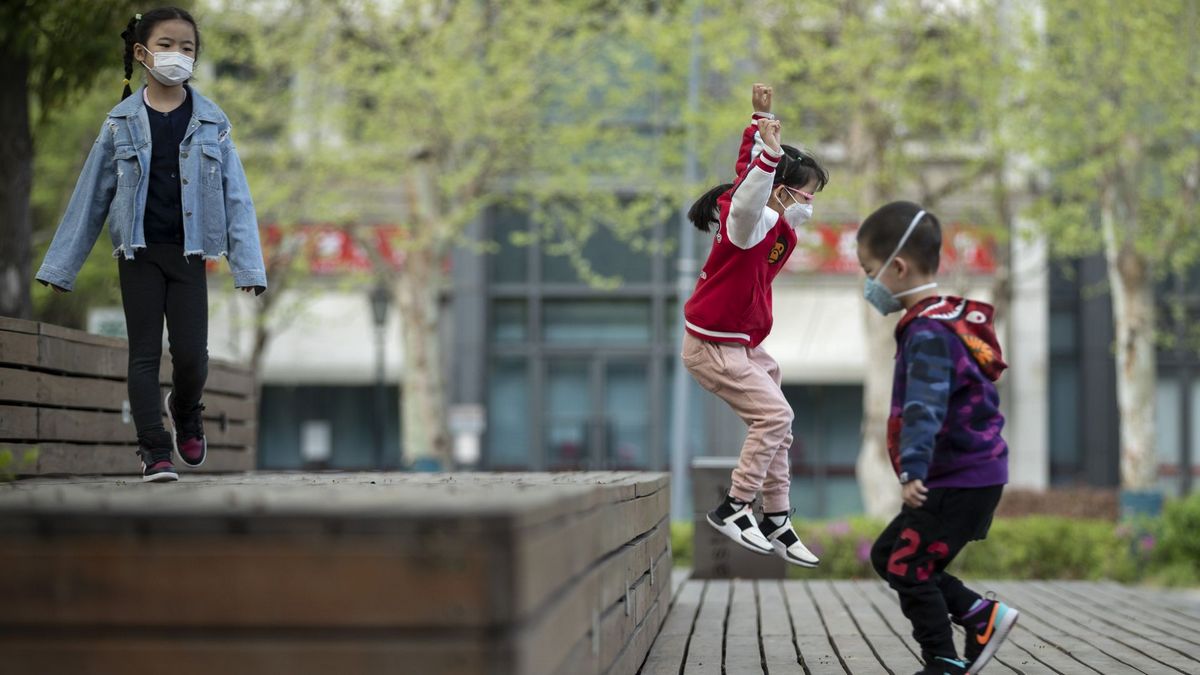 Китай меняет ограничения на количество рождающихся детей в семье