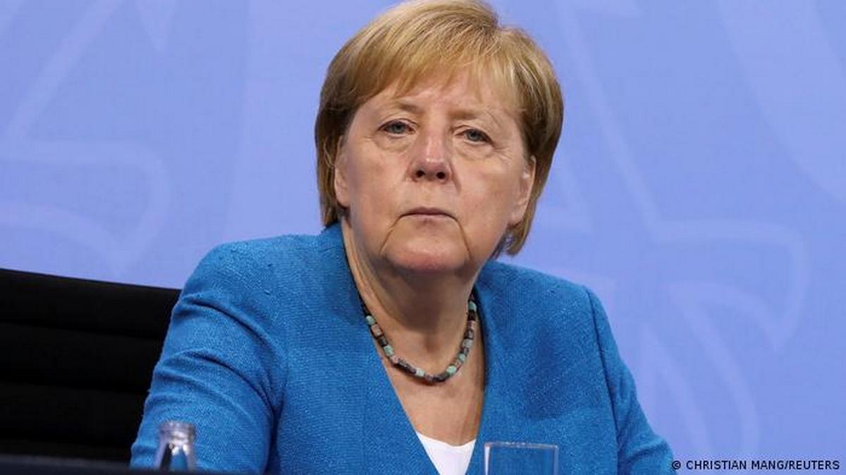 Merkel expresses confidence in Lachet's candidacy for chancellor