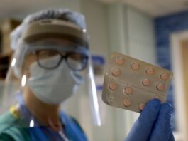 Новый препарат для лечения COVID-19 одобрен в Великобритании