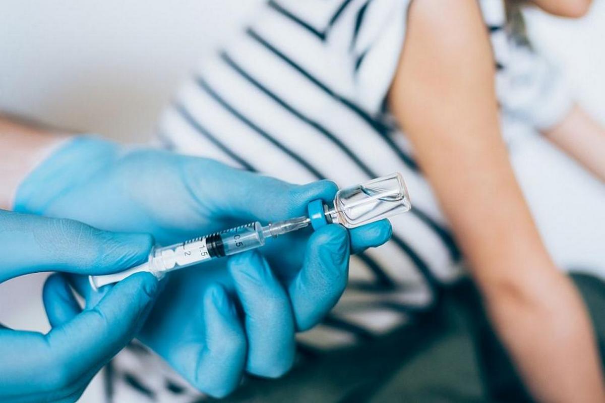 Тысячи людей были вакцинированы физиологическим раствором в Германии
