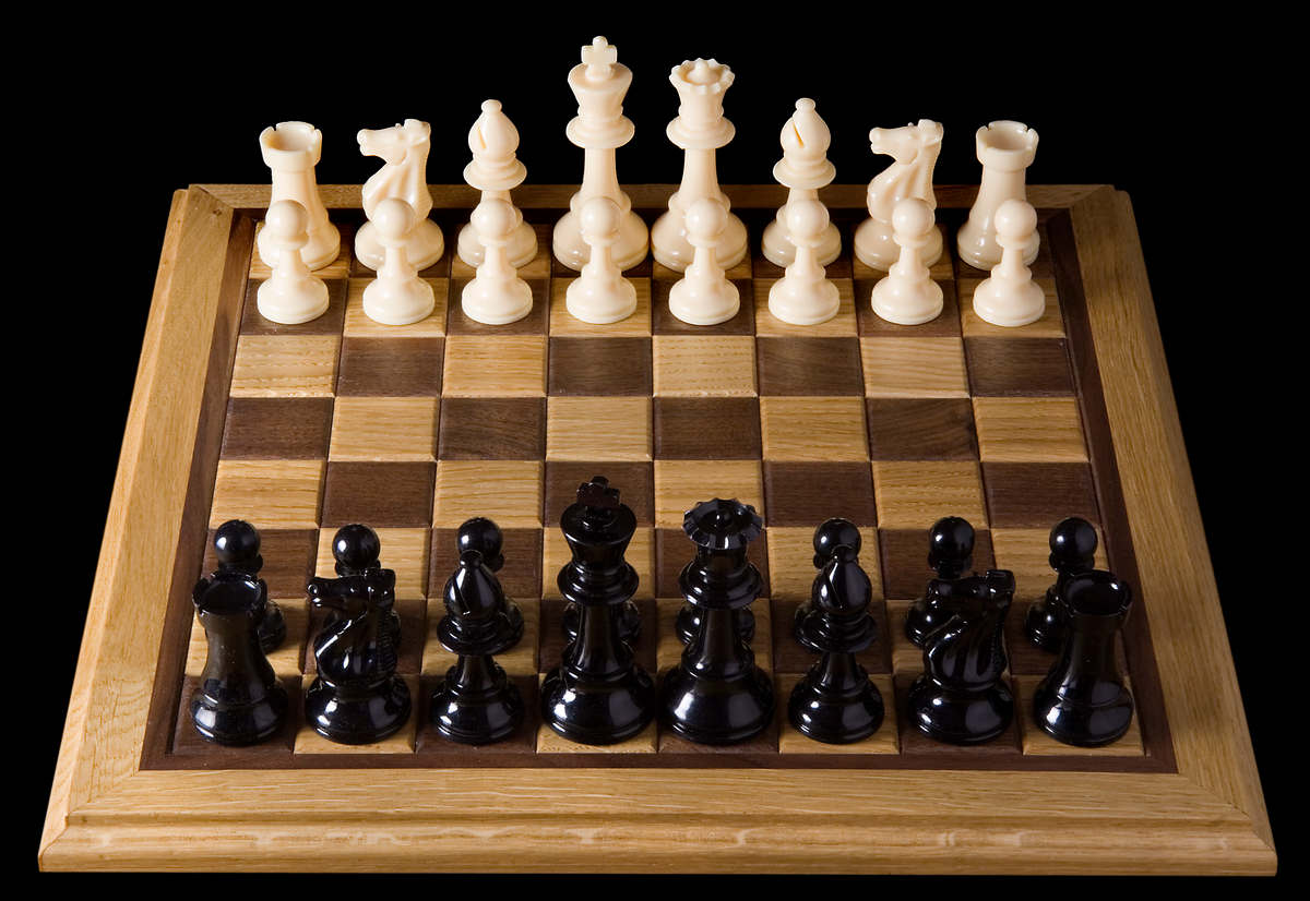 Революция в шахматах: ученые увидели расизм в шахматных фигурах