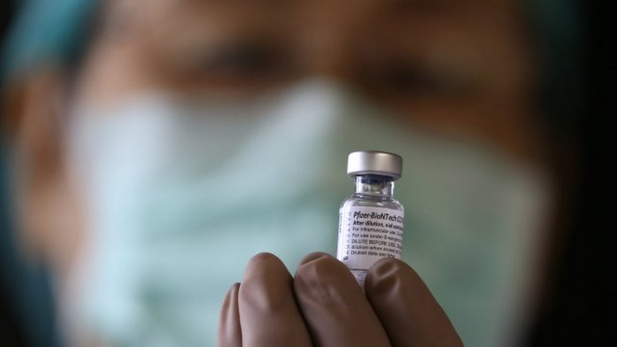 Генеральный директор Pfizer: возможен новый штамм, устойчивый к вакцине Covid-19
