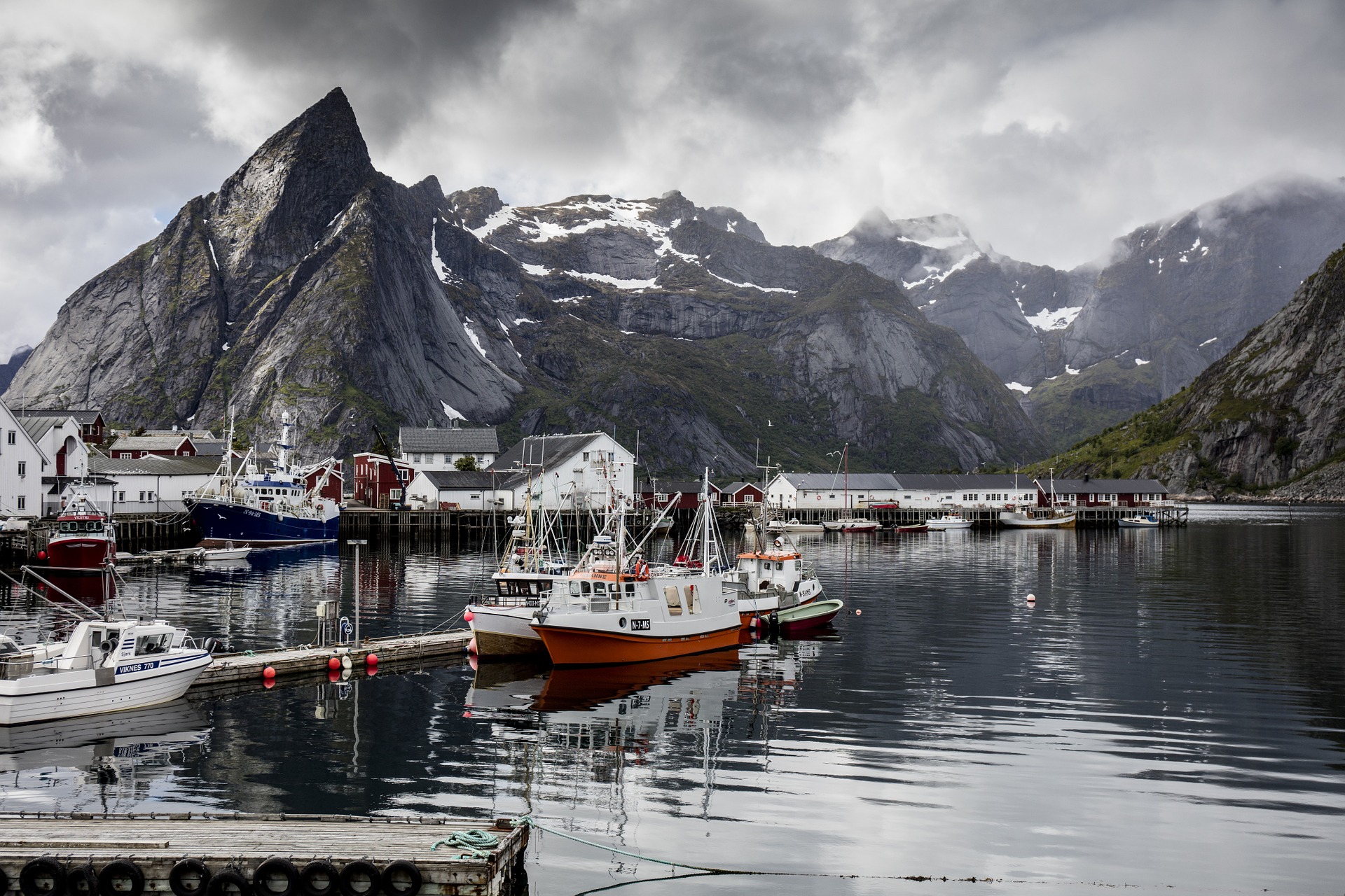 Поїздка в Норвегію: діючі правила і обмеження