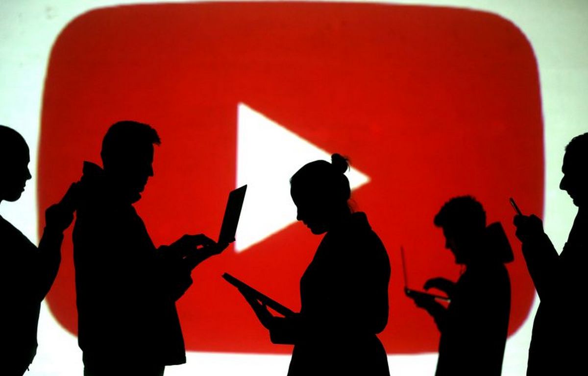 YouTube заявляет, что блокирует аккаунты, которые, по его мнению, является талибами