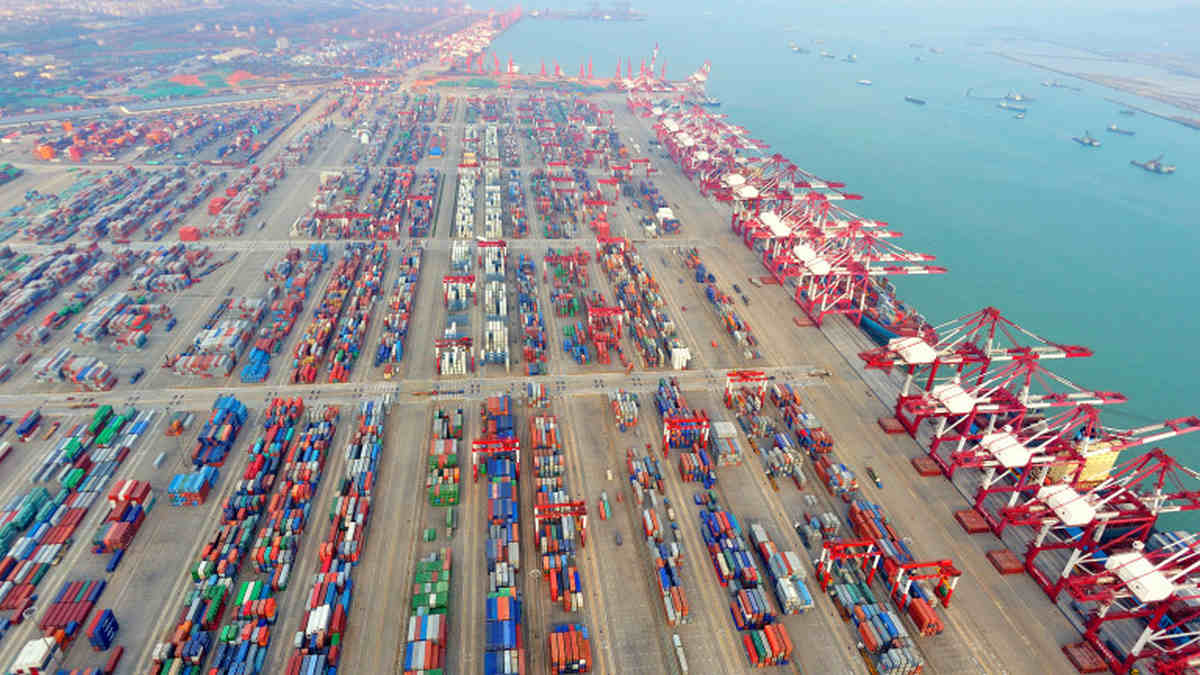 Chaos in the ports. But shipping companies are preparing for unprecedented profits