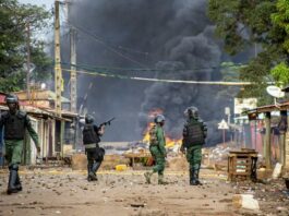 Shooting and soldiers on the streets of Guinea, reported an armed coup