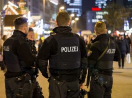 German police have warned of a terrorist attack on a synagogue