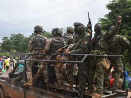 У Гвінеї повстанці оголосили про введення комендантської години