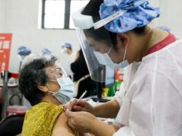 Китай оголошує велику новину про власні вакцини