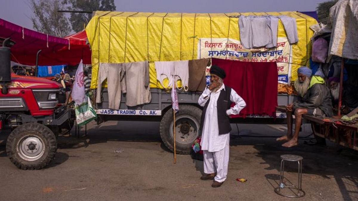 Обвинувачений в насильстві над жінками індієць буде прати жіночий одяг 6 місяців