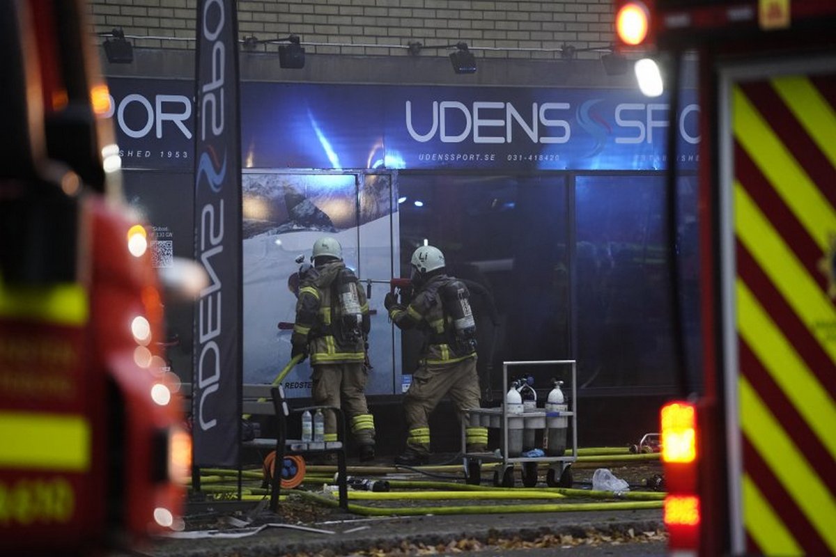 В Швеции произошел взрыв в жилом доме, по меньшей мере 23 человека ранены, 100 эвакуированы