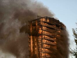 Школярка врятувала життя жителів згорілого багатоквартирного будинку в Мілані