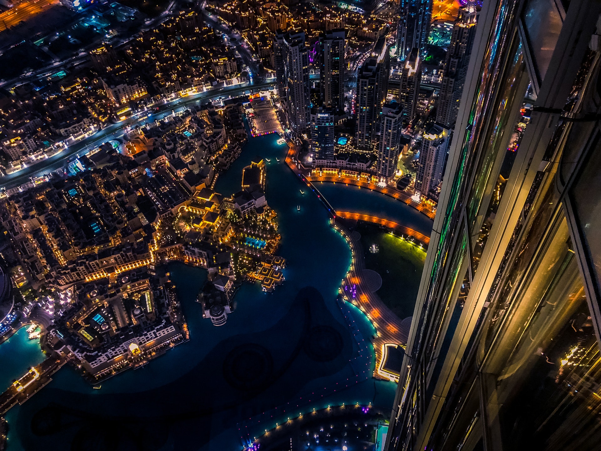 Небоскреб Burj Khalifa признали одной из самых желанных достопримечательностей мира