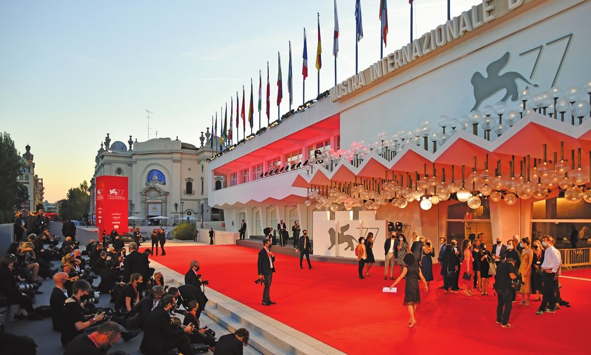 В Венеции открывается старейший кинофестиваль Европы