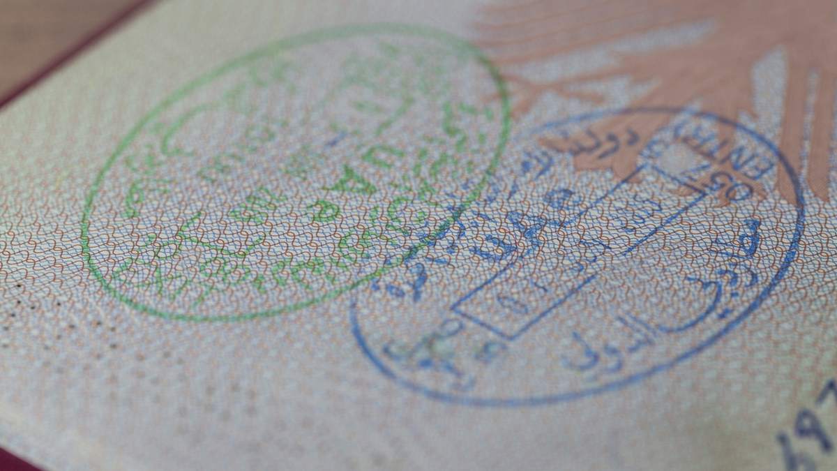 Foreigners who lost their jobs in the UAE will receive a 180-day grace period