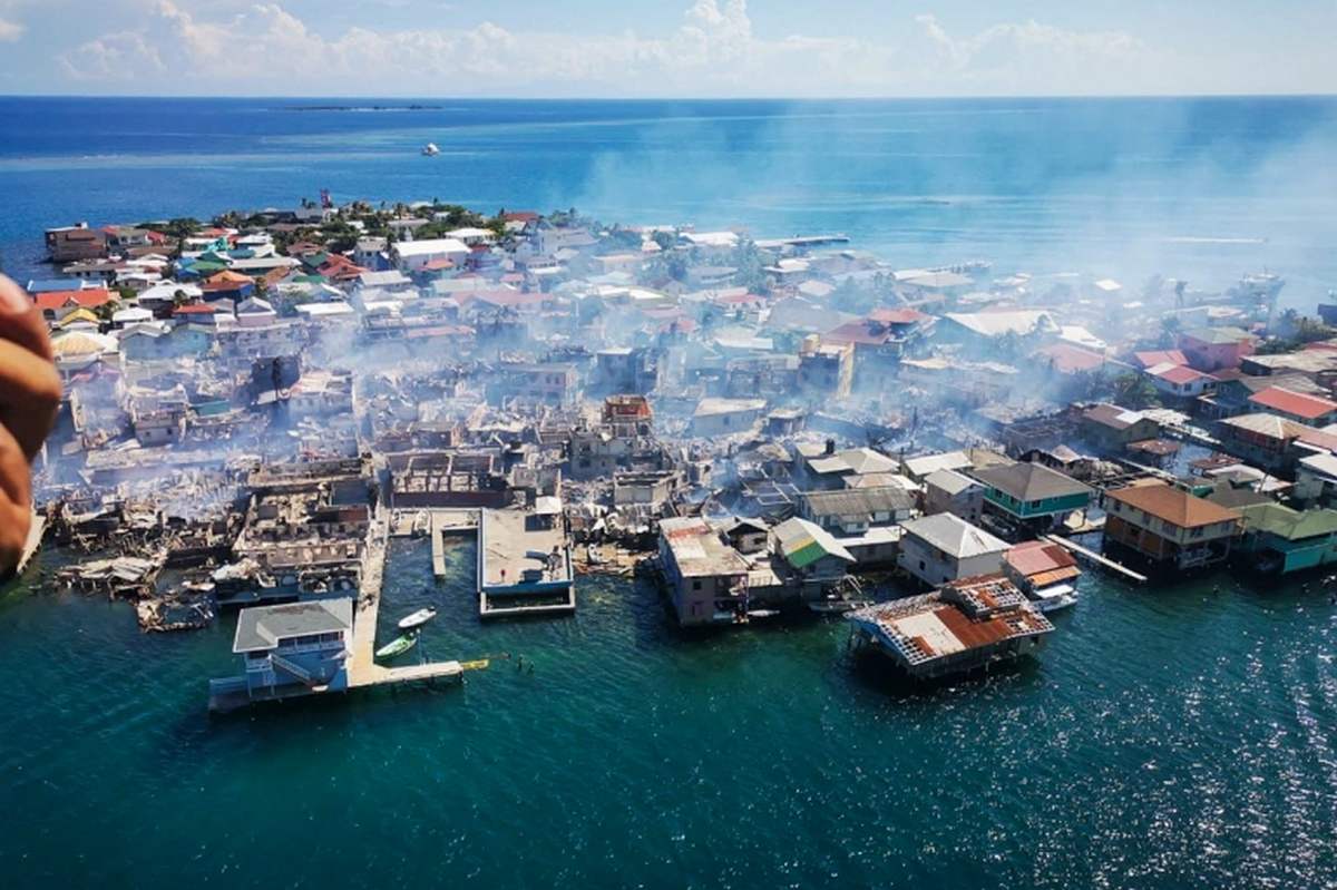 Карибский курортный остров полностью уничтожен пожаром (Видео)