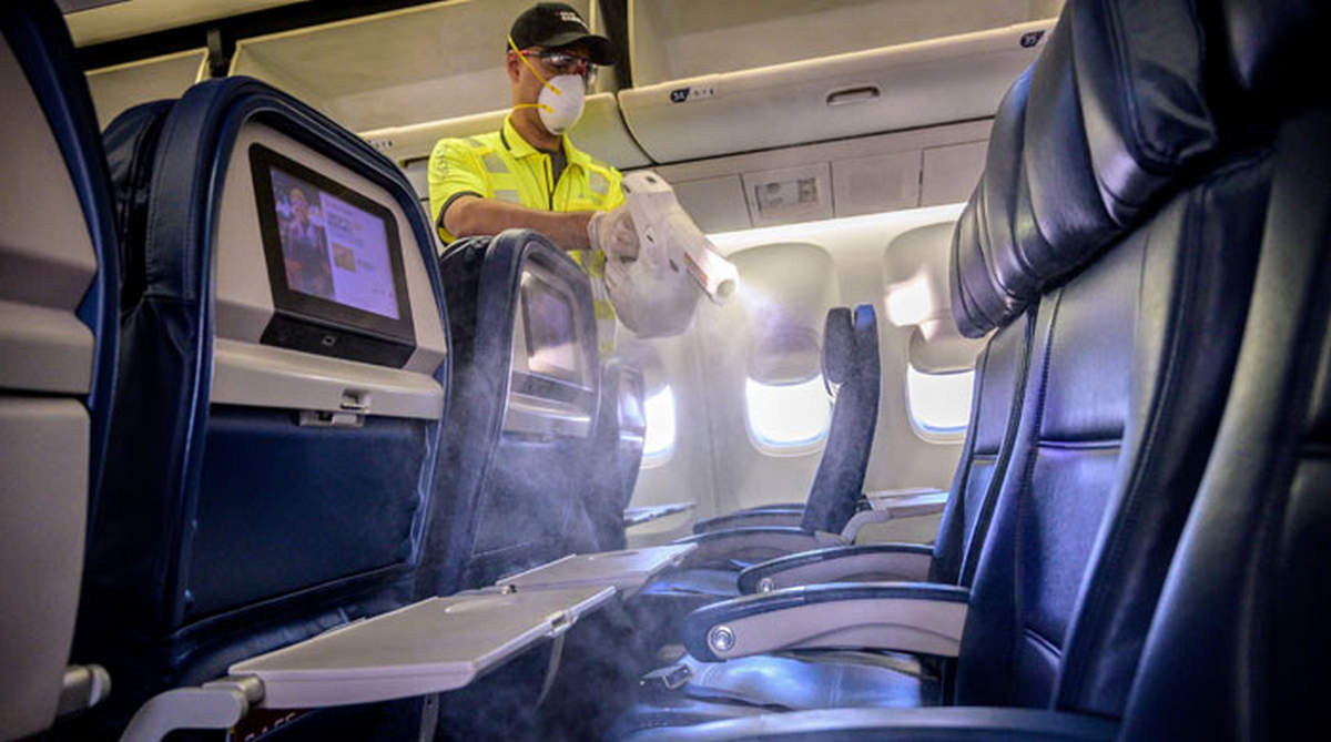Названа найбрудніша поверхня в літаку: вона настільки заразна, що наражає пасажирів на смертельний ризик