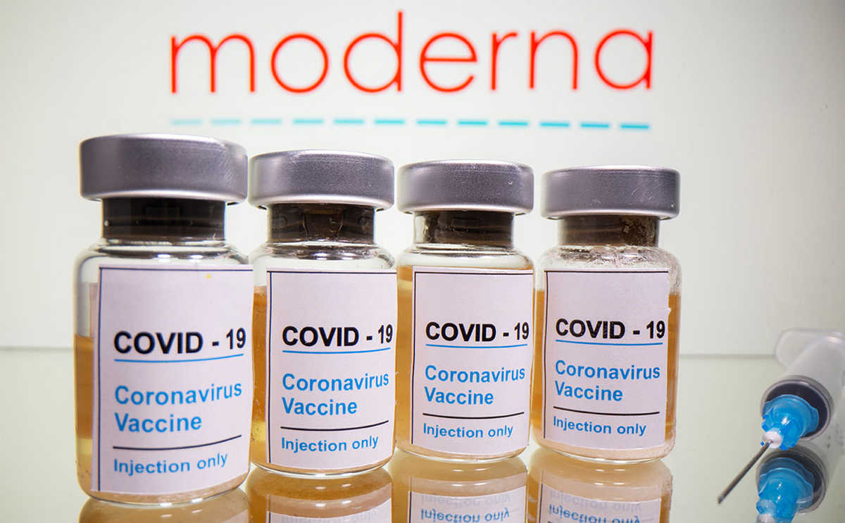 Швеція припинила щеплення молодих людей вакциною Moderna від COVID-19