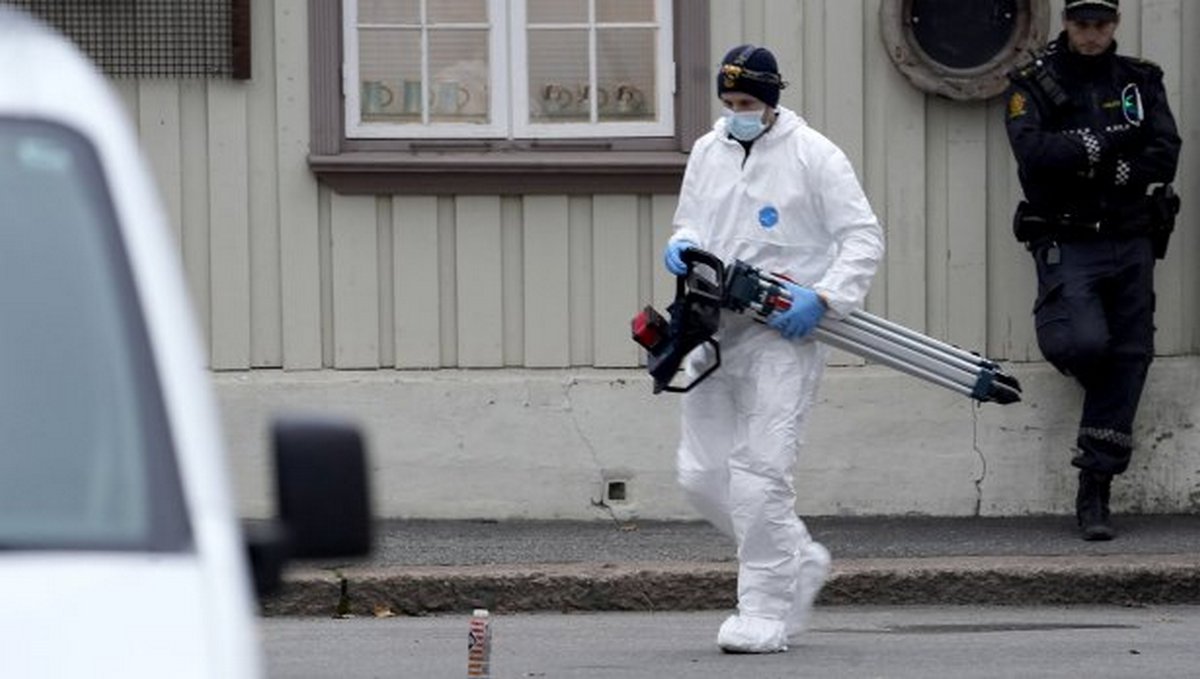 The attacker who killed 5 people in Norway converted to Islam, probably radicalized