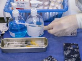ЄС: У країнах з низьким рівнем вакцинації буде хвиля смертей