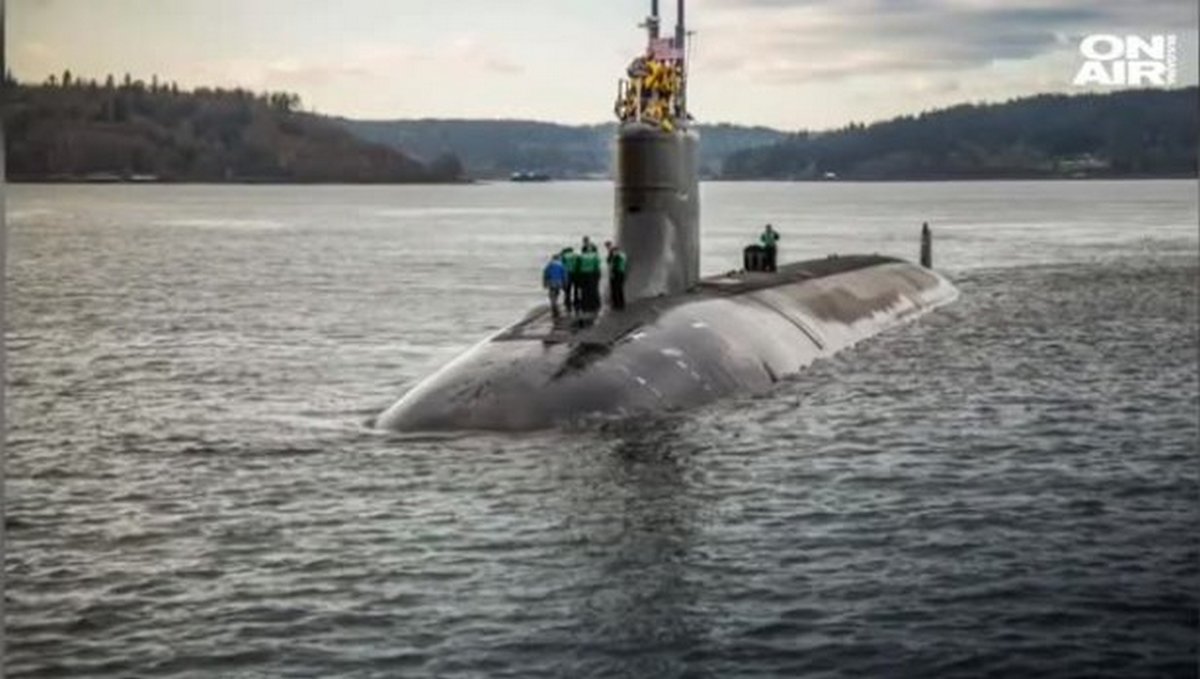 A US nuclear submarine collided with an unknown object, 15 sailors were injured