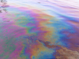 Екологічна катастрофа у США: аварія нафтопроводу призвела до витоку нафти