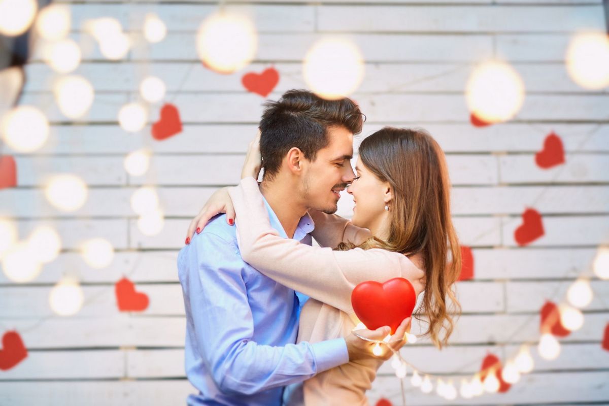 Вчені розвінчали міф про кохання з першого погляду