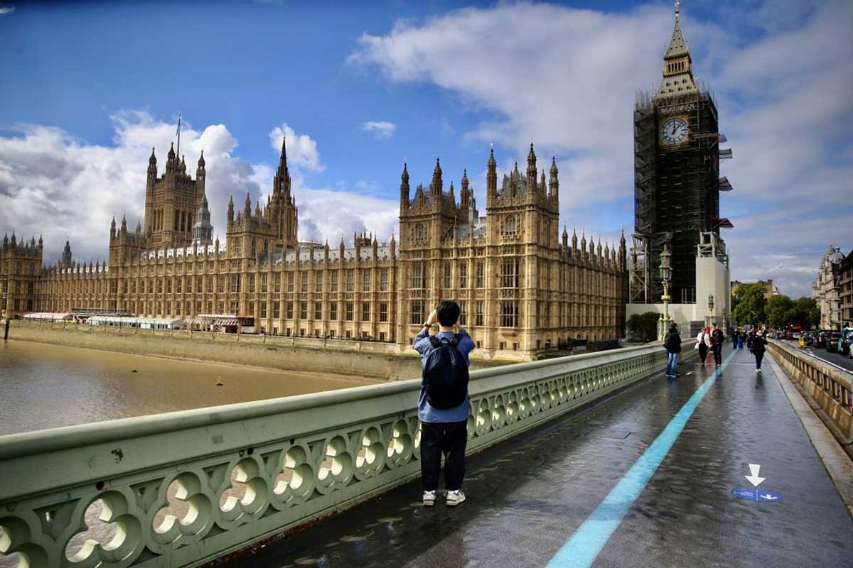 London Big Ben will celebrate the new year with a new look.