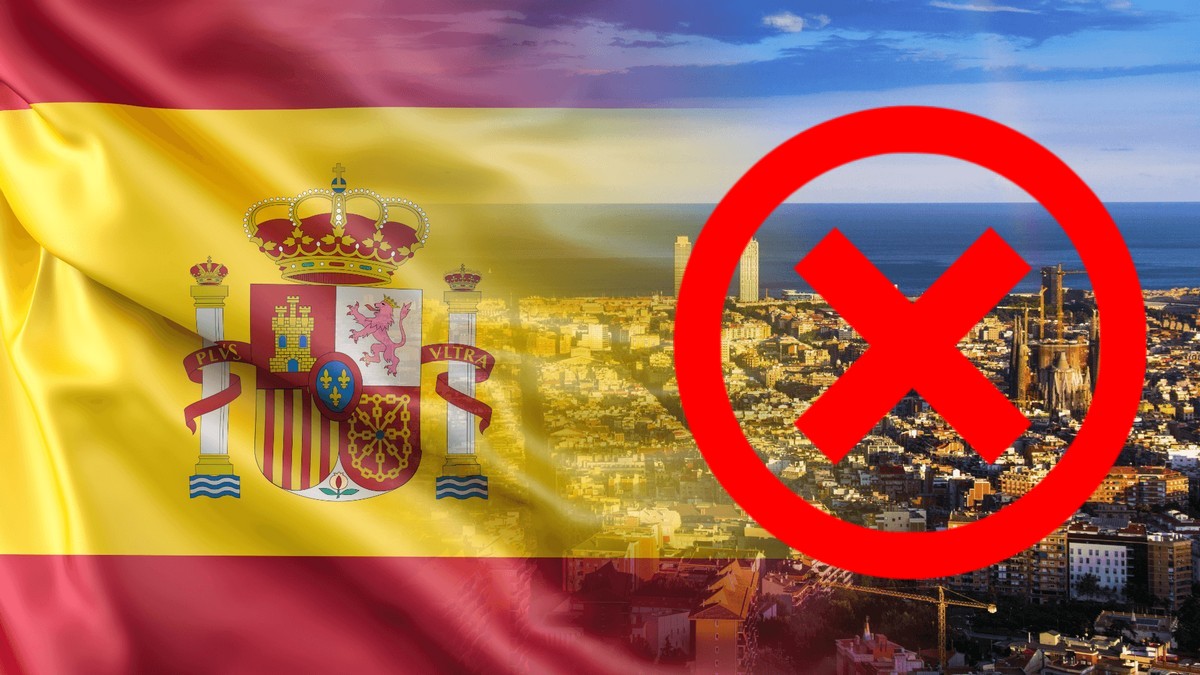 Іспанія продовжила заборону на в'їзд українських туристів