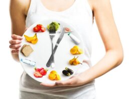 «Правило екватора»: які продукти не можна їсти після 15:00