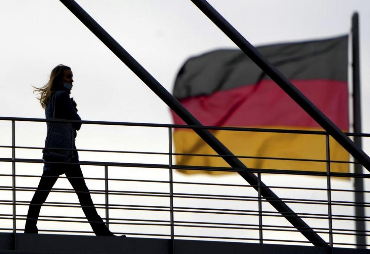 Німеччина звільнила більшу частину співробітників посольства у Києві