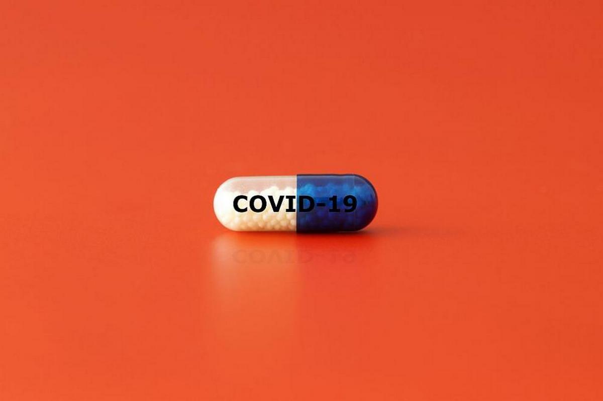 Франція першою в ЄС почала використовувати пігулки Pfizer проти COVID-19