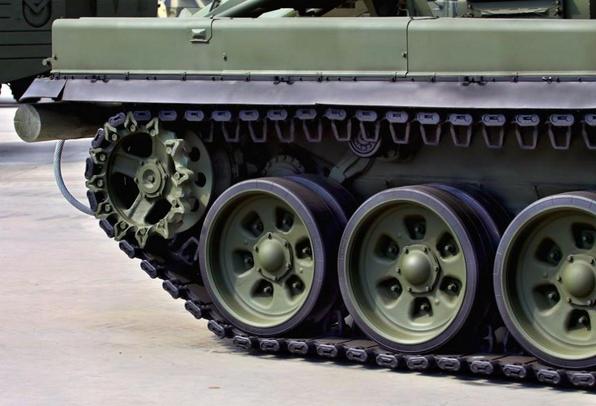 У соціальних мережах з'явилися відео, як танки входять до Донецька