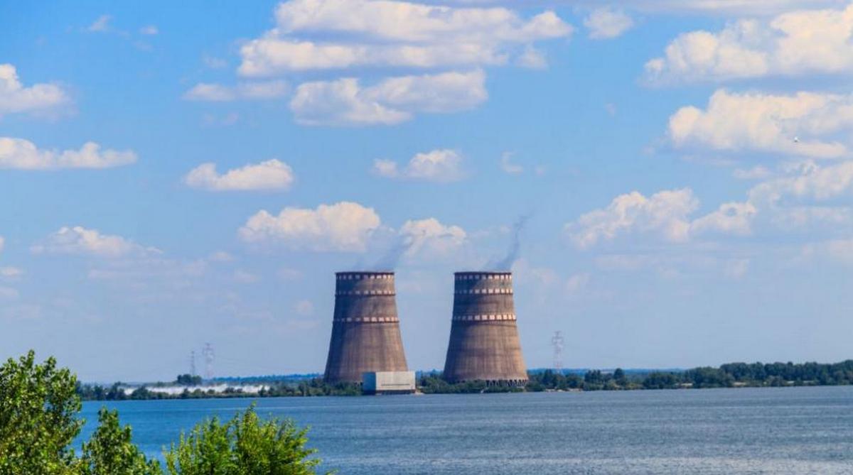 Макрон розробив план захисту українських атомних електростанцій