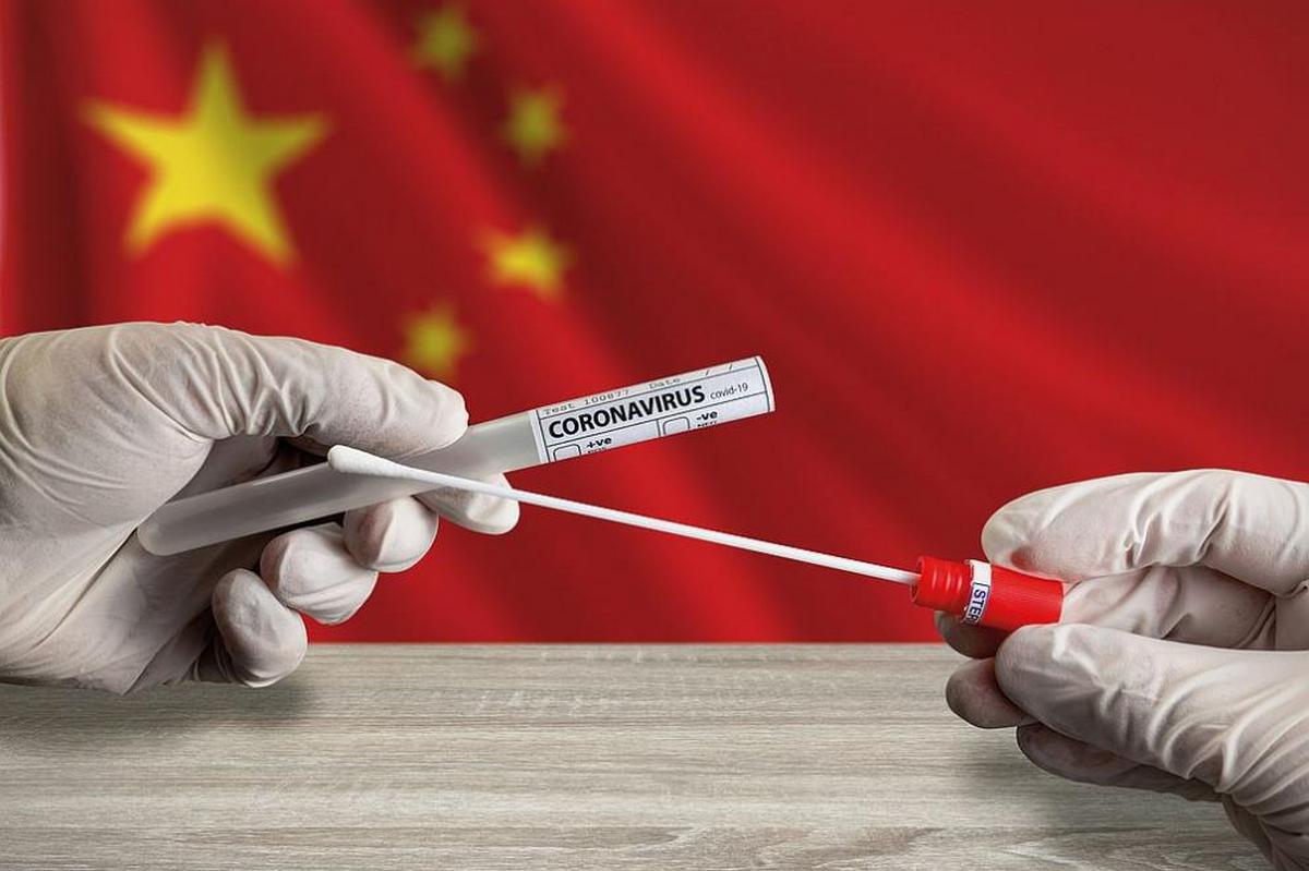 Китай повідомив про перші два випадки смерті від COVID-19 у країні більш ніж за рік