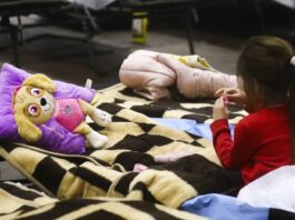 Європейська комісія: Половина українських біженців – діти