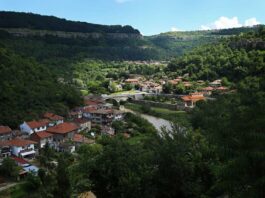 Болгарія скасувала сертифікати та тести під час в'їзду
